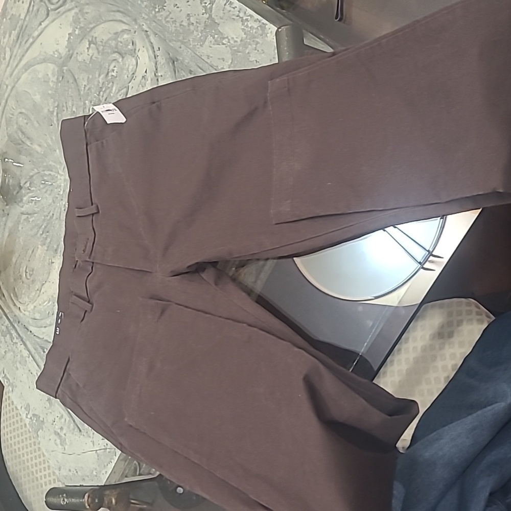 GAP MEN'S Modern Khakis in Skinny Fit with GapFlex new 31 32 - Picture 2 of 7